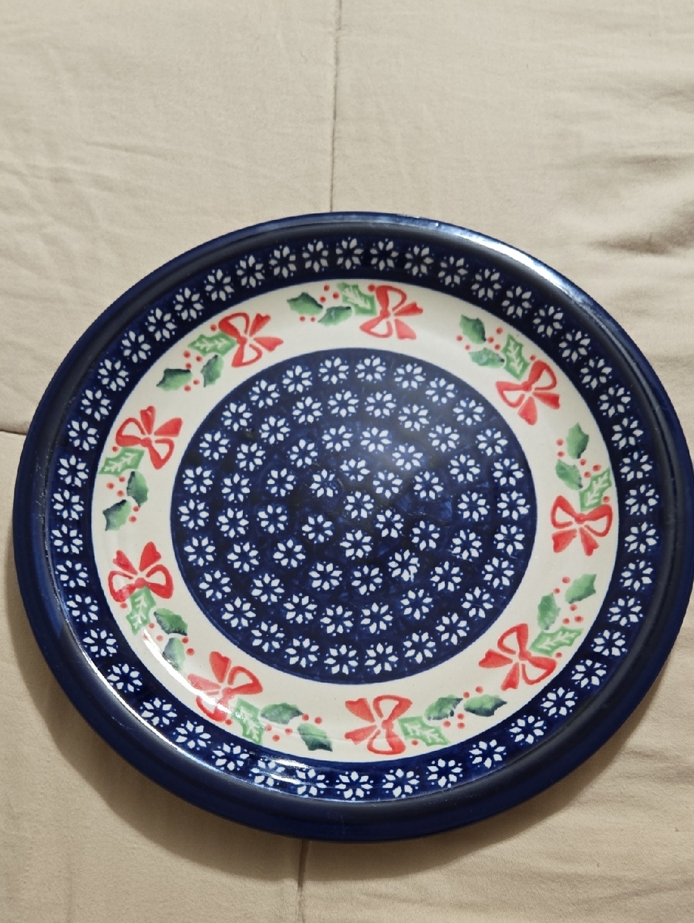 Polish Pottery Boleslawiec Christmas Holly & Bow Dinner Plate 10.75 Inches